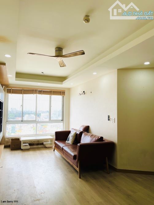 Anh cho thuê căn góc Cc 91 Phạm Văn Hai 68m2 2PN NTCC