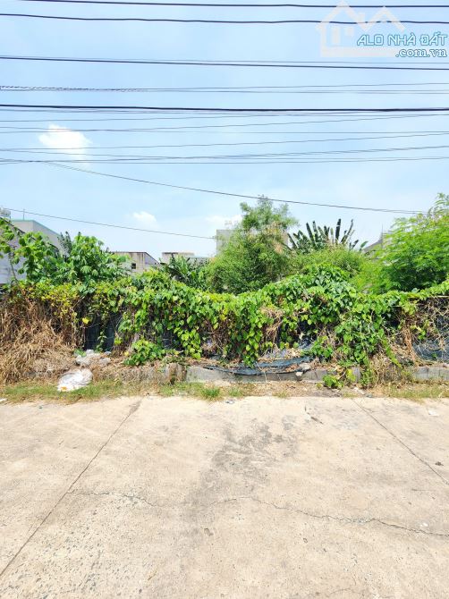 Bán đất 4x27m, hẻm Đoàn Thị Kia p.Tân Đông Hiệp gần Ngã 3 Ông Xã