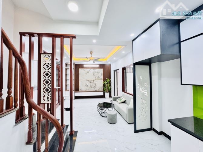 Các bác không nhìn nhầm đâu em cần bán nhà thanh đàm, thanh lân
