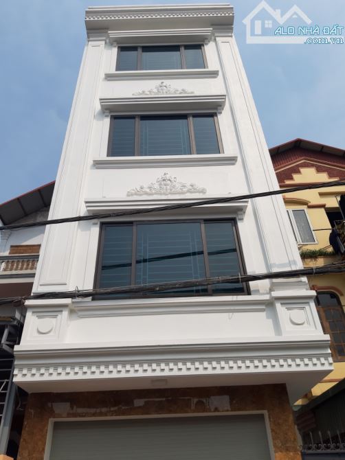 Bán nhà phân lô,vỉa hè ô tô tránh Yên Nghĩa 50m2*4T giá chỉ 11.7 tỷ!
