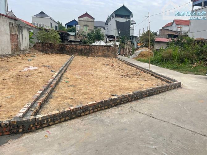 Cực Hót : Cần bán gấp đất LÔ GÓC SIÊU ĐẸP 80M2 TẠI THANH XUÂN, SÓC SƠN GIÁ RẺ NHẤT KHU VỰC