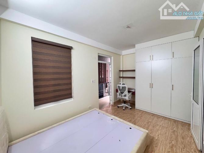 🚀 Bán Nhà Xã Đàn, Ngõ Ba Gác Tránh, Gần Phố, Sổ Vuông, DT 26m², 5 Tầng, Nhỉnh 5 Tỷ