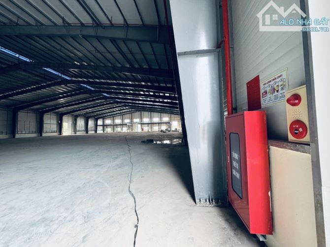 Cho thuê 1400m2 PCCC tự động gần cầu phùng