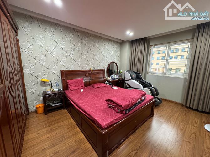 CH 75m - 2n2vs - 6.8tỷ Cc Tràng An Complex full nội thất đẹp, tầng trung hướng mát, sẵn sổ