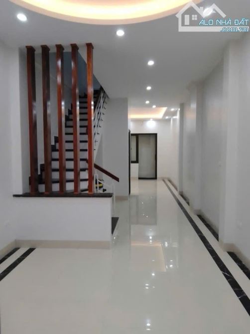 SIÊU PHẨM PHÚ DIỄN VỪA Ở VỪA CHO THUÊ-MẶT NGÕ CỰC THOÁNG-NHÀ MỚI TINH-SỔ NÉT-NHỈNH 8 TỶ
