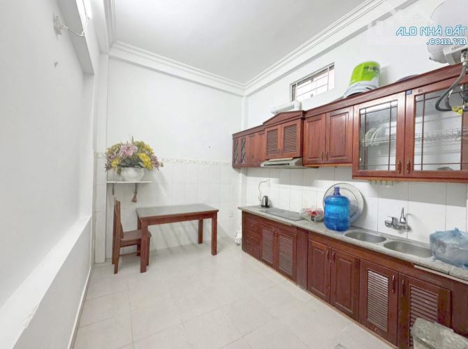 Kim Giang DT 40M  4 TẦNG MT 3.6M GIÁ  6.5 tỷ