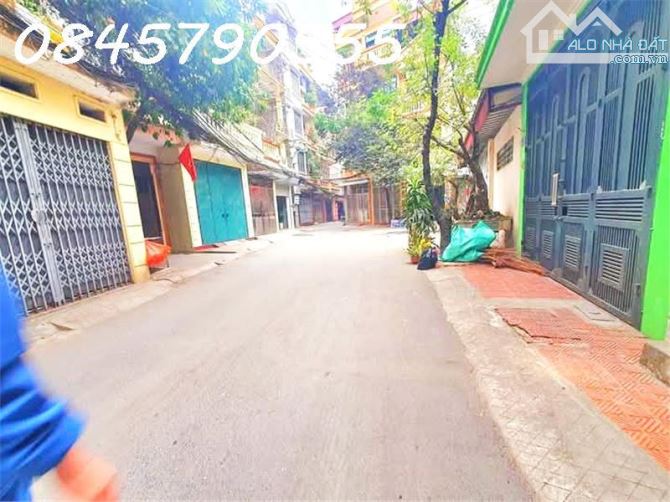 bàn nhà, Bùi Xương Trạch, Khương Đình, Thanh Xuân, phan lô oto tránh, kinh doanh,