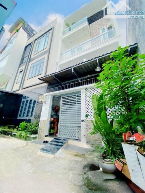 Nhà Bán Gấp, Bùi Thị Xuân, p2 , Tân Bình, 60m2 , HXH , Giá 9,9 Tỷ TL