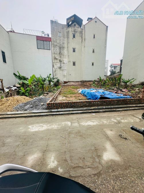 Bán đất 79m² thôn Đìa Nam Hồng Đông Anh đường ô tô tránh rộng 6m, tài chính 7.x Tỷ.