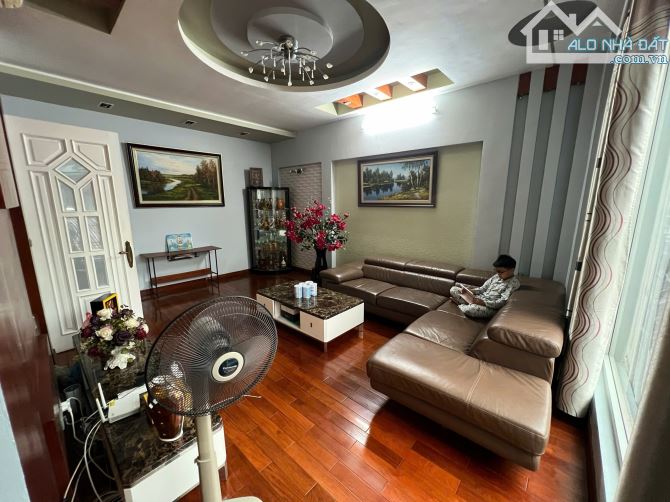 Bán nhà phân lô Phố Trần Kim Xuyến Cầu Giấy 65m2 x 5 t ô tô chánh giá 23,8 tỷ