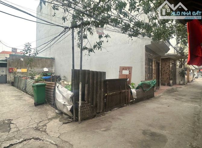 Bán đất Thạch Bàn, Long Biên 80m2, mt 5.5m,lô góc, ô tô 7 chỗ vào , 10.86 tỷ