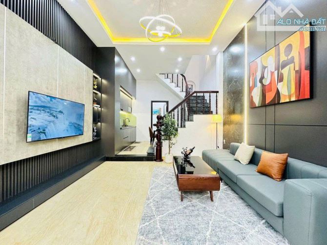 Bán Nhà Minh Khai - Nhà Dân Xây Đep Chắc Chắn, 3 Gác Chạy Quanh Nhà, Ngõ Thông Ô Tô Thông