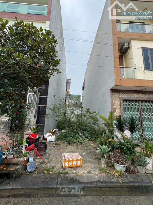 Bán lô đẹp khu 12ha Lim nhìn vườn hoa giai đoạn 2