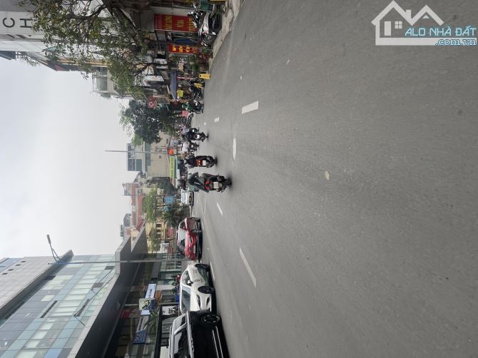Tôi bán nhà phố Đông Tác, Phạm Ngọc Thạch ĐỐNG ĐA oto đỗ cửa 65m2 8T bán 8ty95