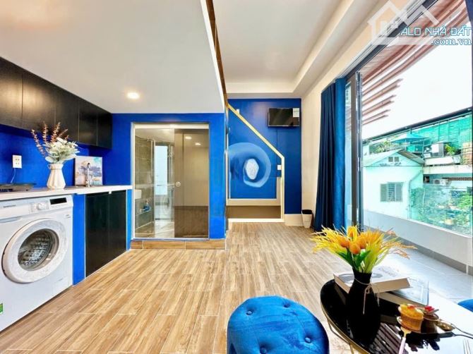 Bán Căn Hộ Dịch Vụ, Cách Mạng Tháng Tám, 82m2, 6 tầng, hẻm Ô TÔ 6m, dòng tiền 110 triệu - 10
