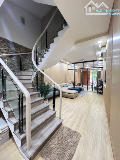 Bán Nhà Mặt Tiền Bùi Tá Hán-An Phú-Q2 DT:80m2(4x20) Trệt 3 Lầu-4PN,5WC-Giá 22,5 Tỷ - 1