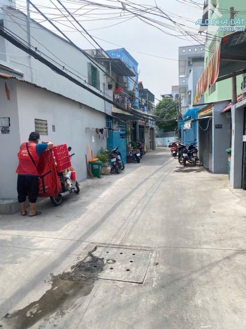 Bán CHDV 3 tầng,  Hẻm thông bàn cờ Bùi Văn Ba, dòng tiền ổn định, Nhỉnh 6 tỷ - 1