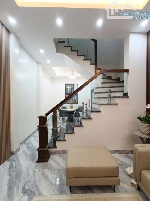SIÊU PHẨM CHÙA LÁNG – ĐẸP NHƯ KHÁCH SẠN 5 SAO –FULL NỘI THẤT – 45M² x 4 TẦNG –GIÁ 10.9 TỶ - 1