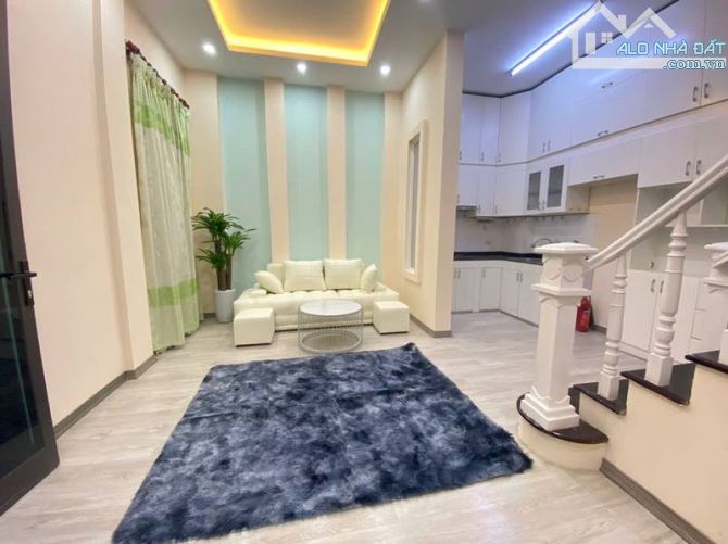 Gấp! Bán nhanh nhà Cầu Giấy- ngõ 79 cầu giấy 30m 5T 6,8tỷ - 1