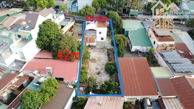 BÁN ĐẤT TẶNG NHÀ MẶT TIỀN ĐƯỜNG NGUYỄN KHUYẾN. DT 13,42 x 47m (Nở hậu 14,33m) - 1
