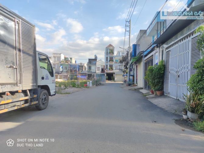 Bán 194m2 đất mặt tiền kinh doanh TX38, ở và mở VP Cty, xây CHDV, kho hàng, Biệt thự - 1