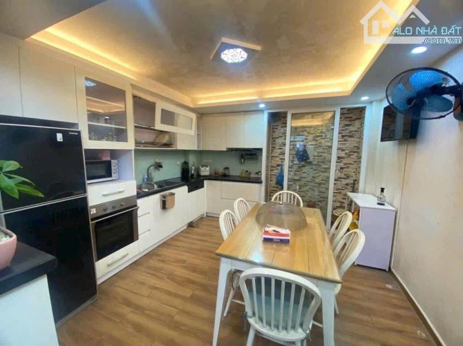 NHÀ MỸ ĐÌNH ĐẸP NHƯ HOA HẬU DÂN XÂY ĐỂ Ở - 1