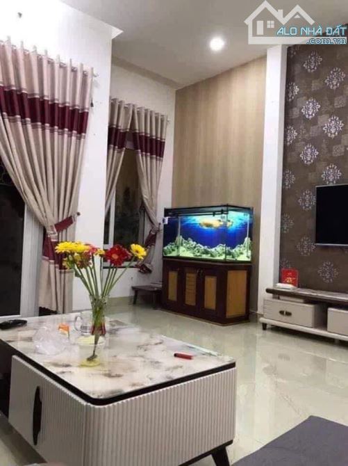 Nhà mặt tiền Đinh Công Tráng - dt 5x35 - 4tỷ - 1