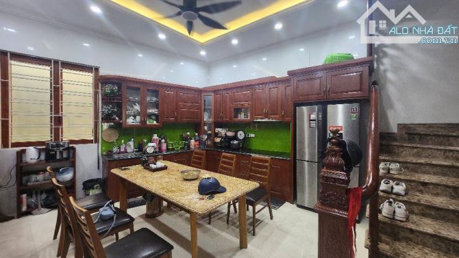 Mặt Phố Phan Chu Trinh 60m² – 5 Tầng, Vỉa Hè Rộng – Dòng Tiền Sẵn, Vị Trí Vàng, Hơn 50 Tỷ - 1