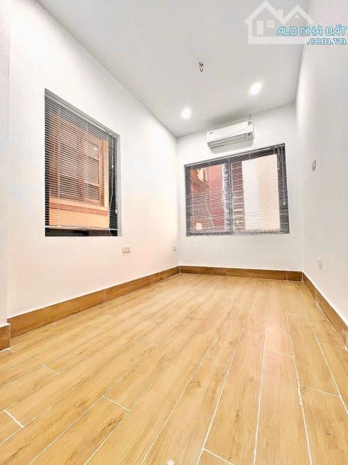 BÁN NHÀ TRẦN CUNG – 24m² x 3 TẦNG – GẦN PHỐ – GIÁ CHỈ 2.7 TỶ - 1