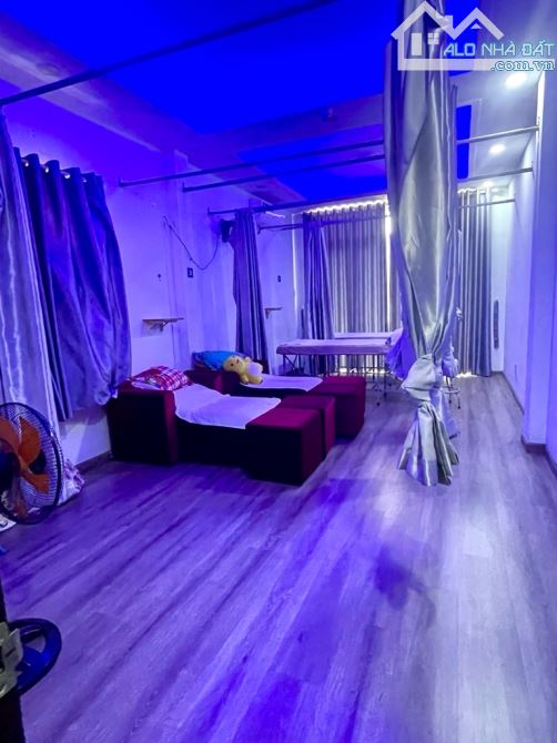 Mặt tiền Lê Hoàng Phái P.17 GV, 4 tầng BTCT, dòng tiền 32tr/th - 1
