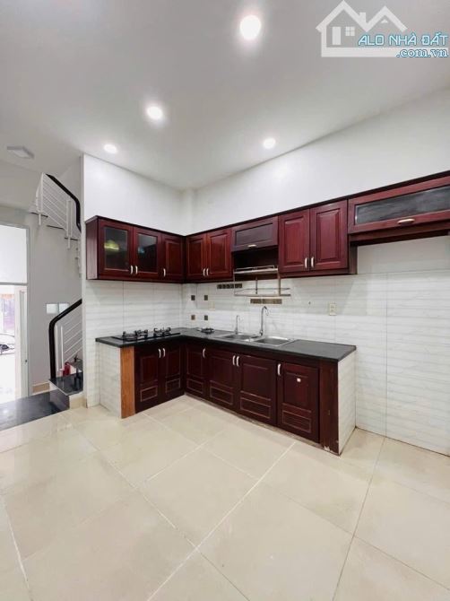 👉Khu Vip View LandMark - HẺM XE TẢI Đậu Nhà - 3 Tầng - 4 PHÒNG NGỦ CHDV - Nhỉnh 5️⃣tỷ TL - 1