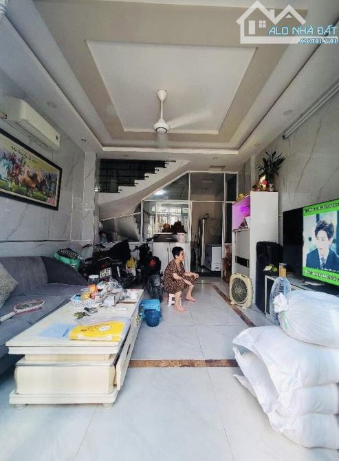 🏙️ NHÀ GIỮA TRUNG TÂM – GIÁ TỐT KHÓ TIN 🏙️ Bán nhà Nguyễn Thị Minh Khai – 50m2 – 4PN – 3 - 1