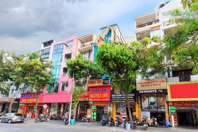 Siêu phẩm rẻ nhất Phú Nhuận, mặt tiền Phan Xích Long - 64m2 (4 x 16) - 5 Tầng - HĐT 120tr - 1