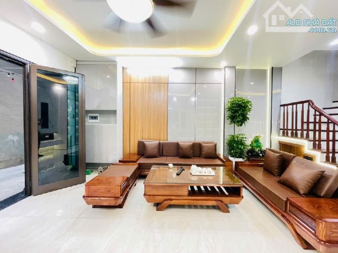 Siêu phẩm TRương Định – Giáp Nhị ô tô đỗ cửa, vào nhà, full nội thất 45m2 giá chỉ 8.9 tỷ - 1