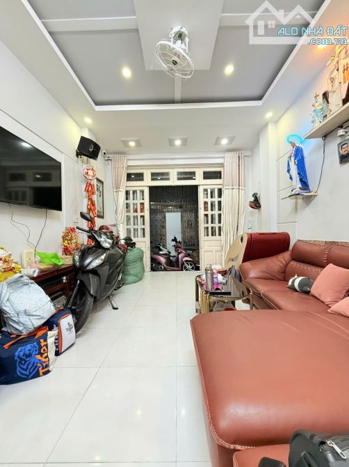 CẦN BÁN GẤP NHÀ 2 TẦNG ĐÔNG HƯNG THUẬN 2 QUẬN 12 - 1