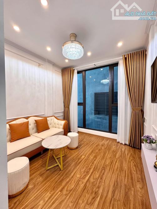 Tôi bán nhà phố Đông Tác, Phạm Ngọc Thạch ĐỐNG ĐA oto đỗ cửa 65m2 8T bán 8ty95 - 1