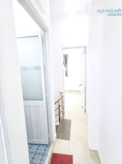 NHÀ ĐẸP 3 TẦNG LUNG LINH, XE HƠI TẬN CỬA, KẾ BÊN QUẬN 7, NHỈNH 3 TỶ - 12