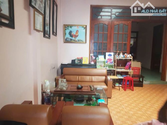 Nhà mặt tiền ngang hơn 8m đường 20m Hồ Xuân Hương- p9 Đà lạt ~ 180m2 - 13 tỷ 5 - 4