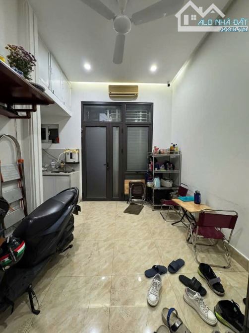 BÁN LÊ ĐẠI HÀNH 22M, 4 TẦNG, 6.39 TỶ, NGÕ KINH DOANH - Ô TÔ ĐỖ CỔNG - SÁT MẶT PHỐ. - 2