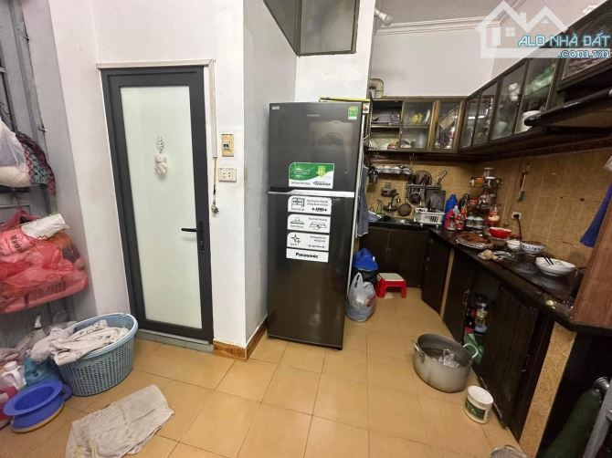 Bán nhà Đại La  S : 90m2,   MT 5,6m 9.9 tỷ - 2