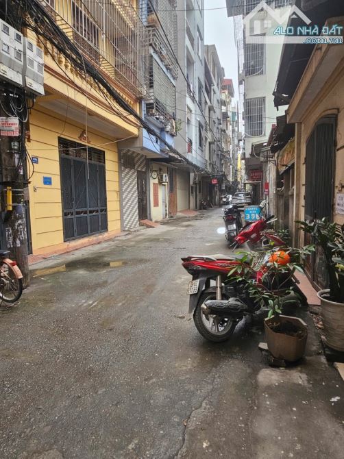 bán nhà mặt phố Chiến Thắng 64m2 2 mặt đường 5 tầng kinh doanh đỉnh - 2