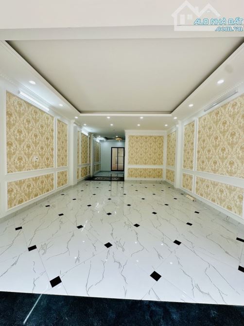 PHÂN LÔ PHỐ TÂN MAI - 46m x 5 TẦNG - NGÕ THÔNG-KINH DOANH-Ô TÔ TRÁNH. - 2