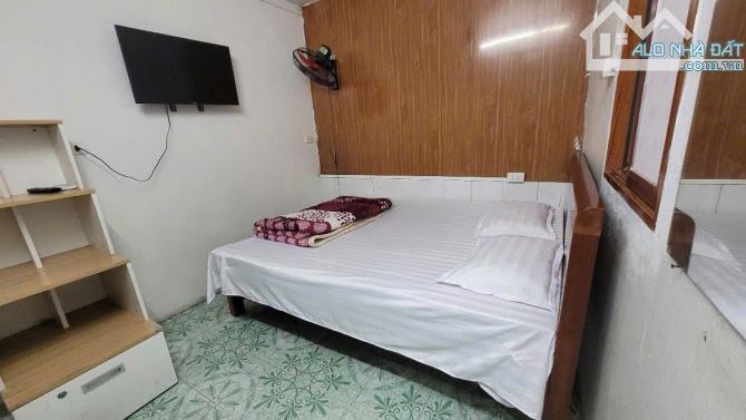 SIÊU TT LÊ THANH NGHỊ Ô TÔ TRÁNH CHẠY VÒNG QUANH 61M2 6T GIÁ 24.8 TỶ DT 70 TR/TH - 2