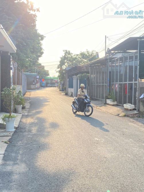 Bán Gần 1 Sào Đất  = dt 934m² 12 x 80m, Giá 8 tỷ kp2 Trảng Dài, Biên Hòa - 2