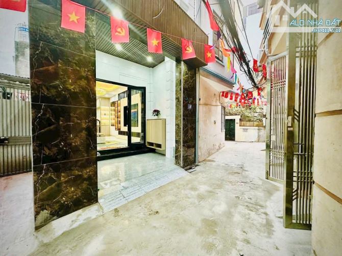 Bán nhà phố Tây Sơn Đống Đa lô góc ngõ rộng ô tô đỗ gần 46m2 4T MT 4m nở hậu ở, cho thuê - 2
