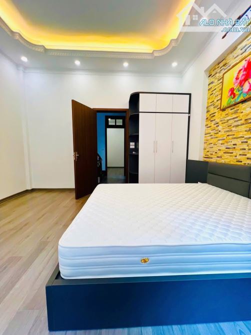 LÔ VIP - Ô TÔ NHỎ ĐỖ CỬA - NỘI THẤT ĐẸP LONG LANH DỌN VỀ Ở LUÔN - SỔ ĐẸP - NHÀ DÂN XÂY - 2