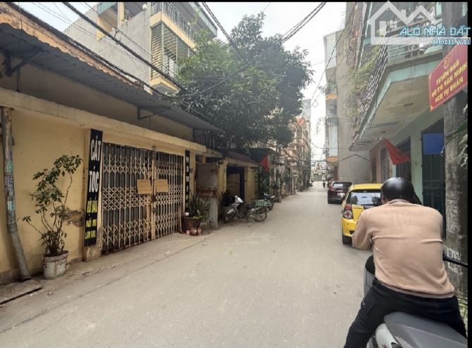 33.5 Tỷ/ 129 M2/6 Mt/ Nguyễn Hoàng Tôn/ Tây Hồ/Ô Tô Chánh - 2