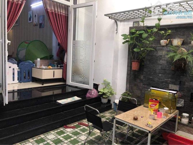 Nhà mặt tiền Đinh Công Tráng - dt 5x35 - 4tỷ - 2