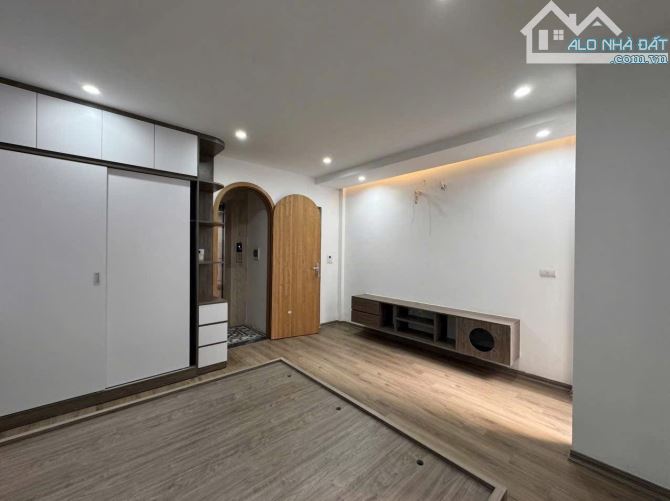 Bán nhà mới xây 7 Tầng Trường Chinh, Q.Đống Đa, 35m có thang máy 9,5tỷ - 2