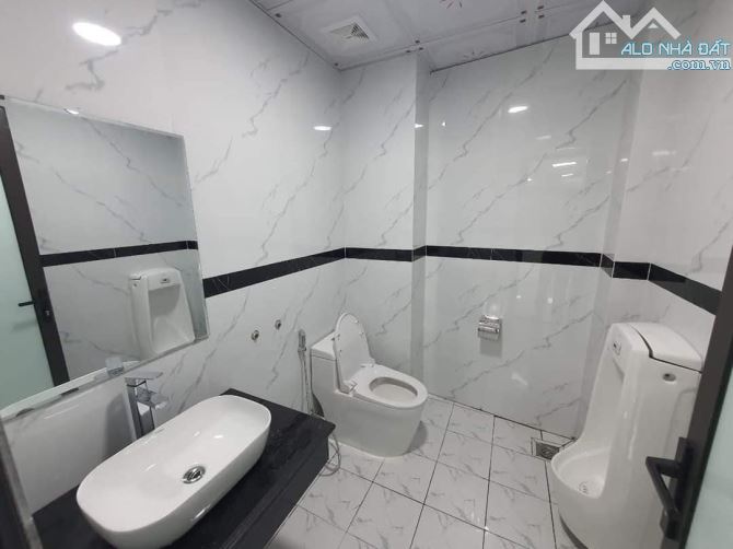 TÔI CẦN BÁN NHÀ PHỐ XÃ ĐÀN 40M RA PHỐ 4T 3 NGỦ - 2